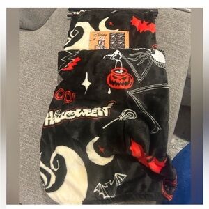 Disney’s the Nightmare Before Christmas Plush Throw 
Hallowee…